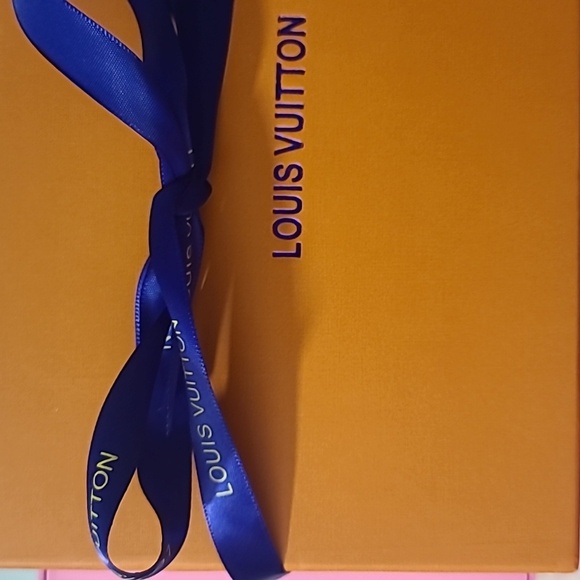 Louis Vuitton Takashi Murakami Monogram Agenda Planner Cover - Picture 12 of 12